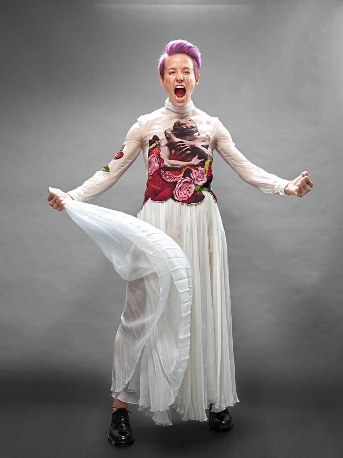 megan-rapinoe-portrait-screaming